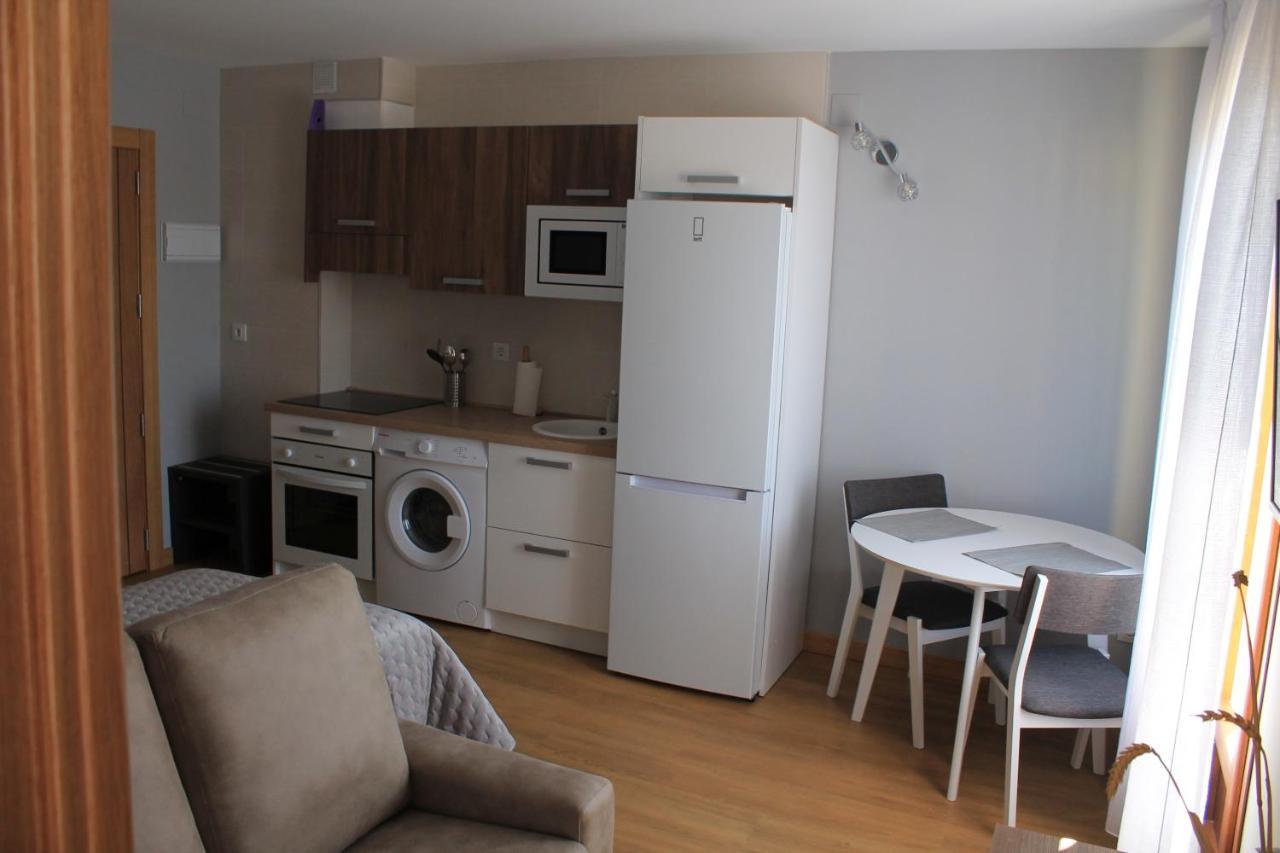 Apartamentos Turisticos Escorraladas Baltanás Exteriör bild
